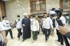Bersama Habaib dan Ustaz...
