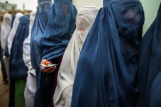 Taliban: Wanita Muslim...