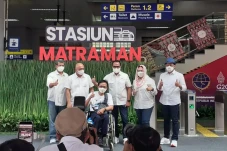 Soft Launching Stasiun...