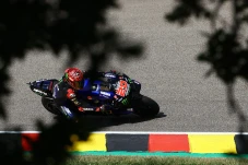 Francesco Bagnaia Kuasai...