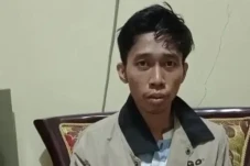 Karyawan yang Mengaku...