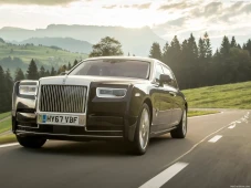 Perbandingan Harga Rolls-Royce...