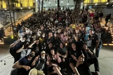 V Kustik Live dari Anjungan...