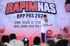 PKS Cari Mitra Koalisi...