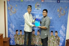 Bangun Masjid di Belanda,...