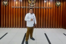 Jamin Kepastian Hukum,...