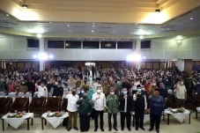 Eri Cahyadi-Baznas Tebus...