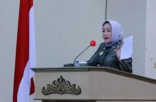 Bupati Winarti Sampaikan...