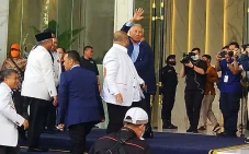 Presiden dan Petinggi...