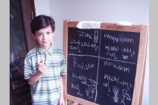 10 Jenius dengan IQ...