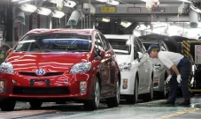 Minta Maaf Lagi, Toyota...