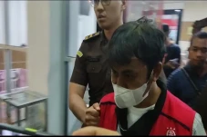 Berganti Nama saat di...