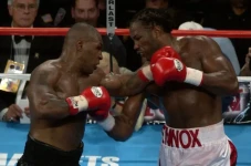Mike Tyson vs Lennox...