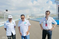 Anies Banggakan Pedagang...