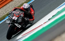 Aleix Espargaro Kuasai...