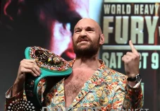Alasan Tyson Fury Minta...