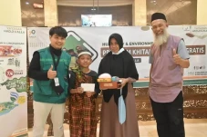 Gelar Khitanan Massal,...