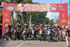 Dilepas Bupati, 1.500...