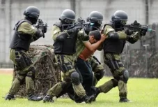 Mengenal Satuan Bravo...
