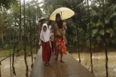Miris! Tali Sling Rapuh,...