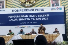 10 Peserta dengan Nilai...