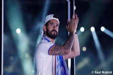 Tinggalkan Real Madrid,...