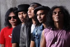 5 Band Indonesia dengan...