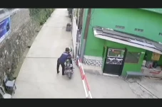Antar Pesanan, Motor...
