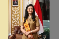 Gresita, Alumnus IPB...