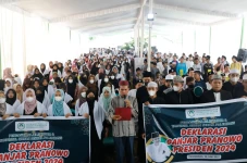 Dekat dengan Ulama,...