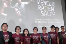 Biaya Produksi Film...