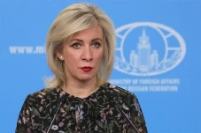 Moskow Desak Kiev Berhenti...