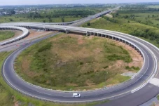 Pengamat Nilai BUMN...