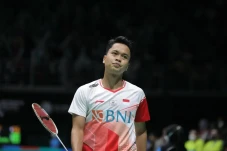 Dikalahkan Lagi Axelsen,...