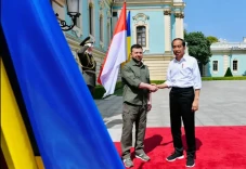 Fahri Hamzah Singgung...