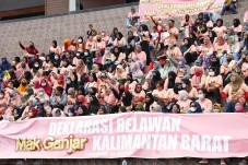 Inginkan Emansipasi...