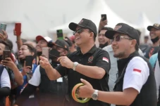 Anies Kenang Tumbuh...