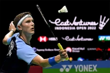 Momota Terjungkal, Viktor...
