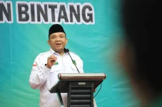 Afriansyah Noor Ingin...