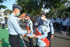 Berprestasi, 2 Pegawai...