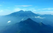 Pelari Lintas Alam Asal...