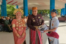 Rayakan HUT ke-63 Maros,...