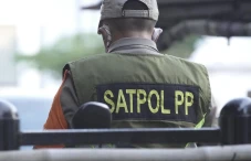 Puluhan Honorer Satpol...