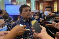 Dirut BPJS: Beli Rokok...