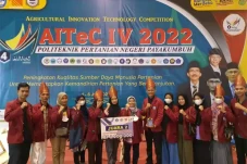 Politani Pangkep Raih...