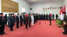 Bupati Winarti Lantik...