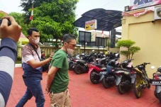 Babak Belur Usai Dihajar...