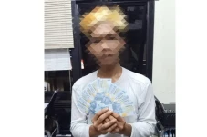 Beli iPhone dengan Uang...