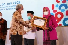 BKKBN Sulsel Raih Penghargaan...
