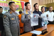 Diduga Jadi Perantara...